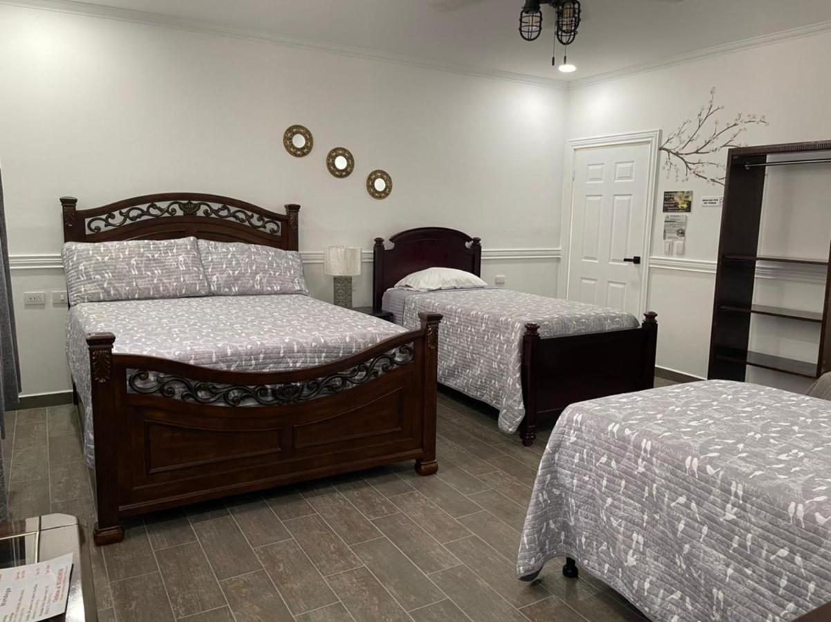 Refugio De La Montana B&B Сан-Педро-Сула Екстер'єр фото