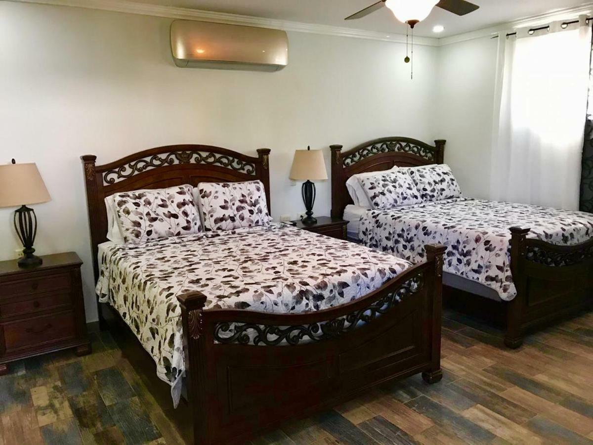 Refugio De La Montana B&B Сан-Педро-Сула Екстер'єр фото
